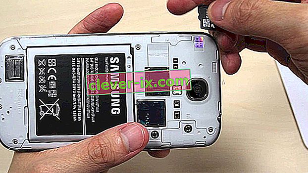 odebrat SD kartu Samsung